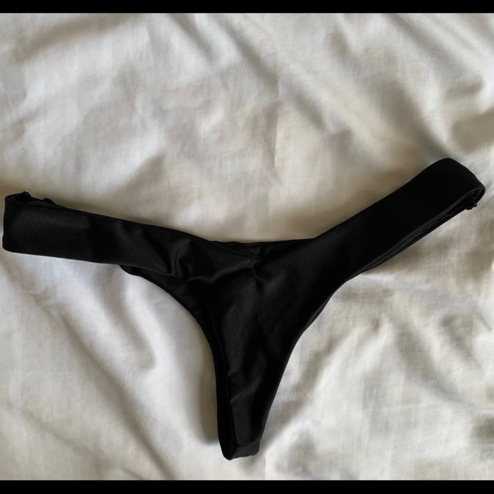black bikini bottoms